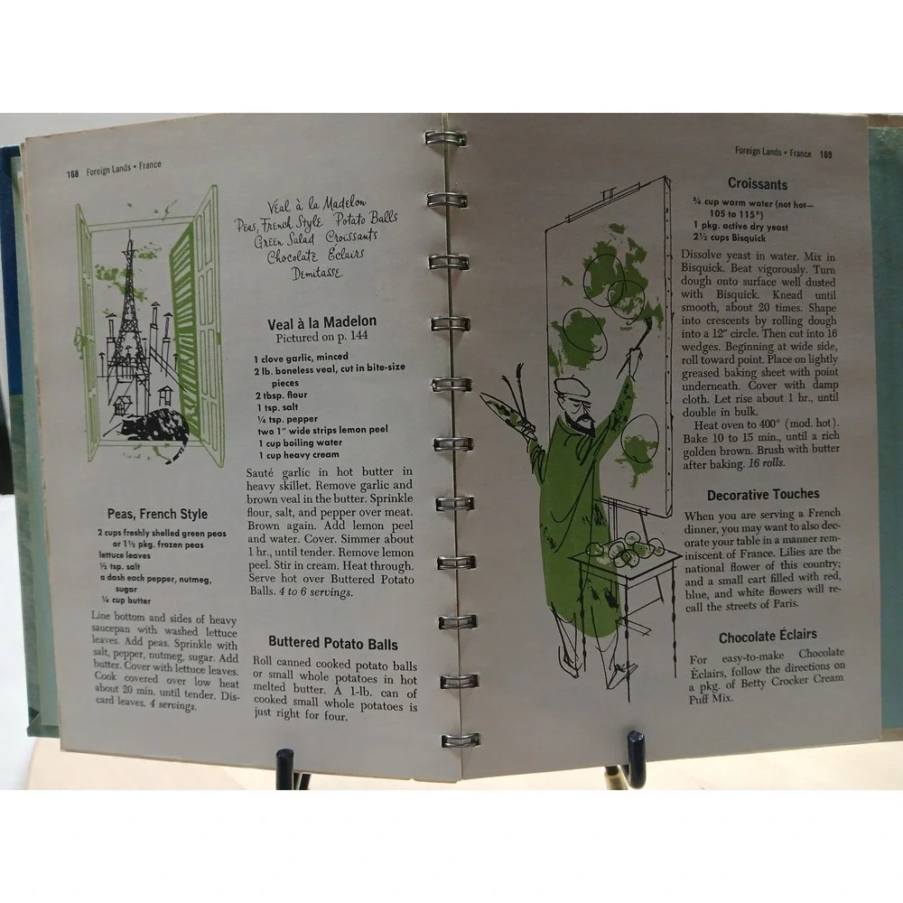 Vintage‎ BETTY CROCKER Dinner For Two Cookbook 1958